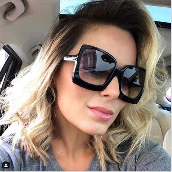 Óculos de sol Designer de marca de grandes dimensões Lady Big Frame Black Square Shades Vintage Sun Glasses For Women Summer UV400 Oculos