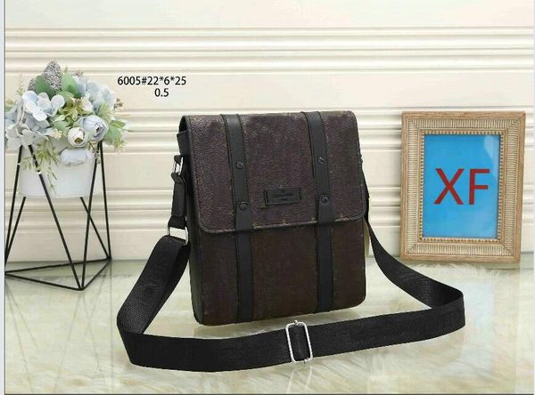 Designer Men Bolsa de ombro Bola de Bolsa Crossbody Moda Moda Vintage Bolsa Charmosa Chega Lady Hand Bags 6005#22cm