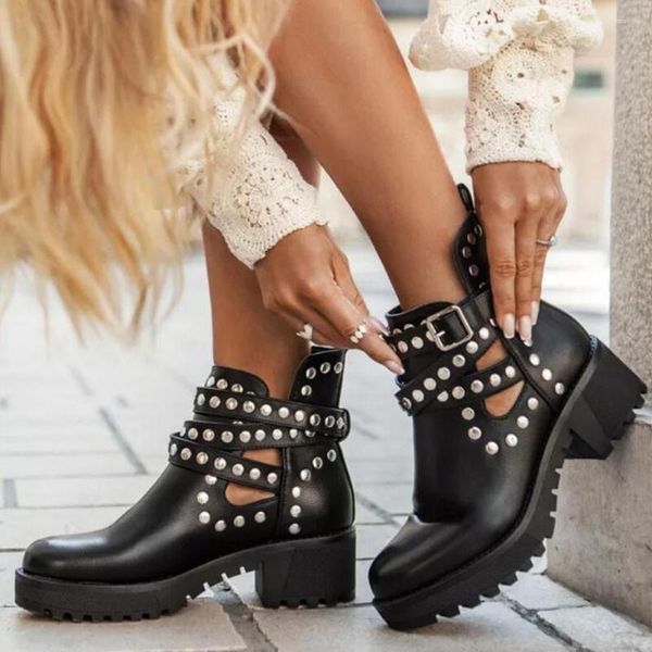 Boots Mulheres Mulheres curtas Ladies Couro tornozelo Autumn Plataform Sapatos de motocicleta para punk punk punk tamanho grande 43