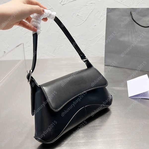 Lüks tasarımcı omuz çantası deri çanta moda kılıfları pochette messenger kadın cüzdan çanta bayan mini tote çantaları paket gündelik çanta vintage çanta sanat eserleri