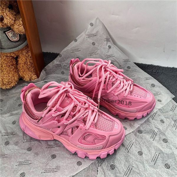 2023 Homens e Mulher Malha Comum Nylon Track Sports Running Sports Shoes 3 Gerações de Reciclagem Sole Field Sneakers Designer Casual Slide Tamanho 36-45 RM09