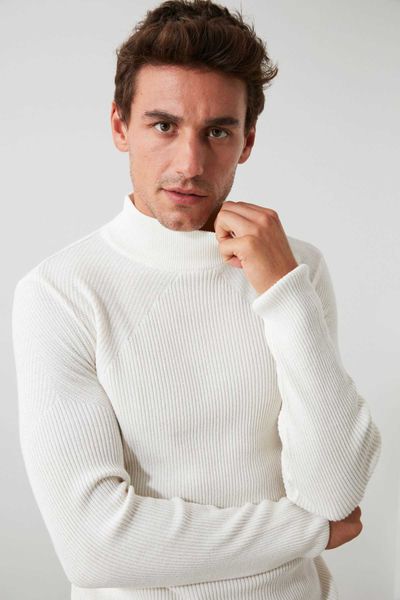 Suéteres masculinos Men Slim Fit Meiod Turtleneck Knit Sweater Tmnaz0553 T220928