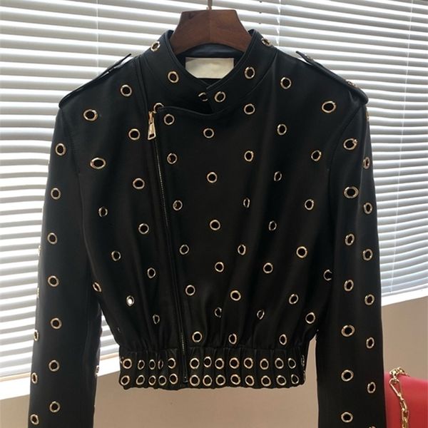 Damen Leder Kunstleder Frauen Frauen Jacken Lautaro Herbst kurzseitig doppelseitige hohle PU Lederjacke Frauen Rivet Reißverschluss coole High -End -Luxusdesigner Europäische Fas