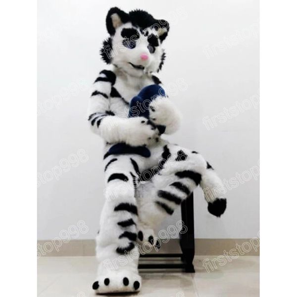 Costume della mascotte della tigre di Halloween Simulazione delle prestazioni Personaggio a tema Anime dei cartoni animati Taglia per adulti Tuta da pubblicità esterna natalizia