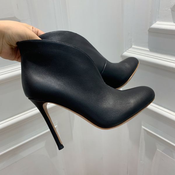Botins de salto agulha Gianvito Rossi Sapatos femininos de couro em relevo de duas cores Sapato de bico redondo de designer de luxo 10,5 cm de salto alto Fashion Boot