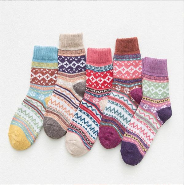 Meias de inverno Térmicas Meias coloridas de lã Knit Knit Christmas até as meias da altura da moda Chaussettes algodão casual Cosual 35 cores BC6996