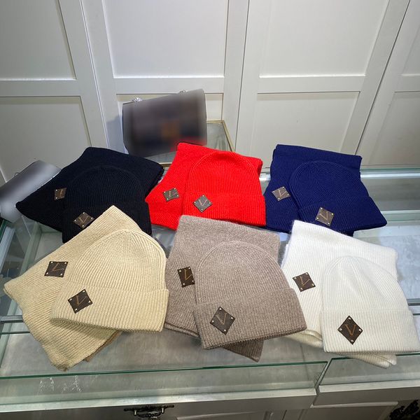 Cappelli per sciarpe di lusso Donne inverno inverno inverno designer semplice Scarf Beanie Red Blue Wool Cappella