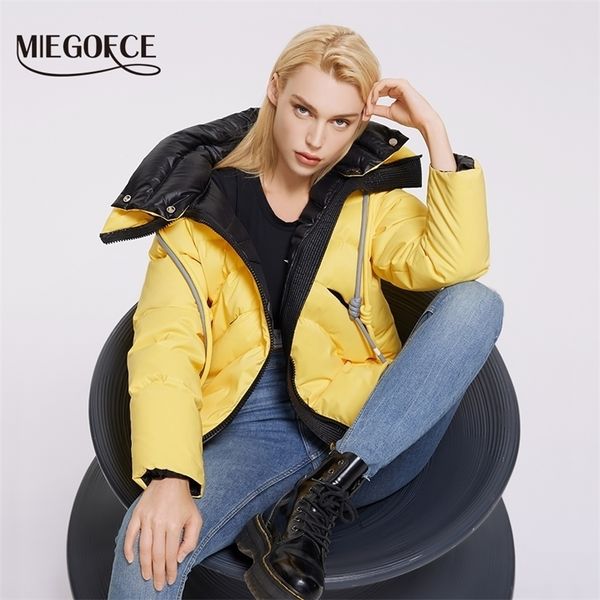 Frauen Daunen Parkas MIEGOFCE Winter Frauen Jacke Mit Kapuze Sport parka Frauen Quilten Dicke Weibliche Outwear Marke Mantel D21902 220930