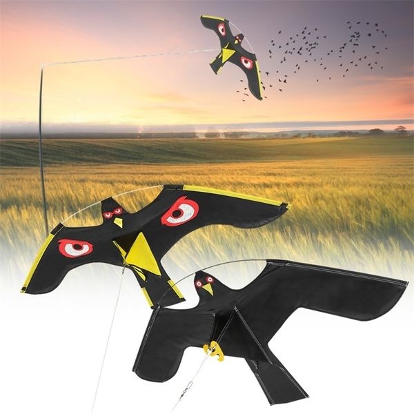 Decorações de jardim Emulação Flying Hawk Kite Bird Scarer repelent para repelente de estaleiro de espantalho 220930
