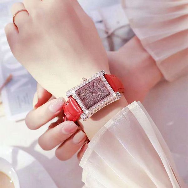 Роскошные женские часы Designer Fashion Watch Trend Prettangle 2022 Подлинные часы Ladies Full Diamond Waterproper Quartz Women Watchs FGHFDC