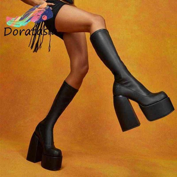 Baot Doratasia em marca Black Slip em plataforma de salto alto Women 'Trendy Sexy Luxury Quality Fashion Goth Women Shoe 220805