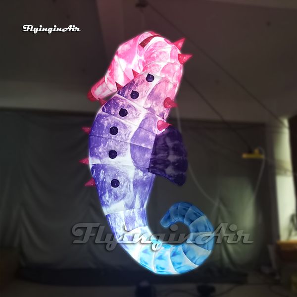 Hängender bunter LED-aufblasbarer Seepferdchen-Ballon, Cartoon-Tiermodell, hängendes Luftblasen-Seepferdchen mit RGB-Licht für Party-Dekoration