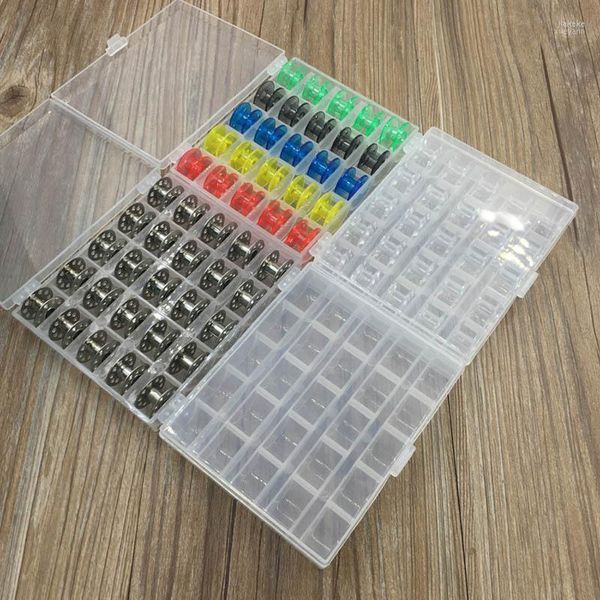 Gli strumenti per le nozioni di cucito possono contenere 25 accessori per il supporto della macchina in plastica multicolore