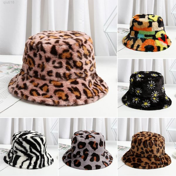 Inverno novo chapéu de balde para mulheres peles de peles fãs macios de pescador de calda de moda de moda multicolor Rainbow Cow ao ar livre Hats Y220818