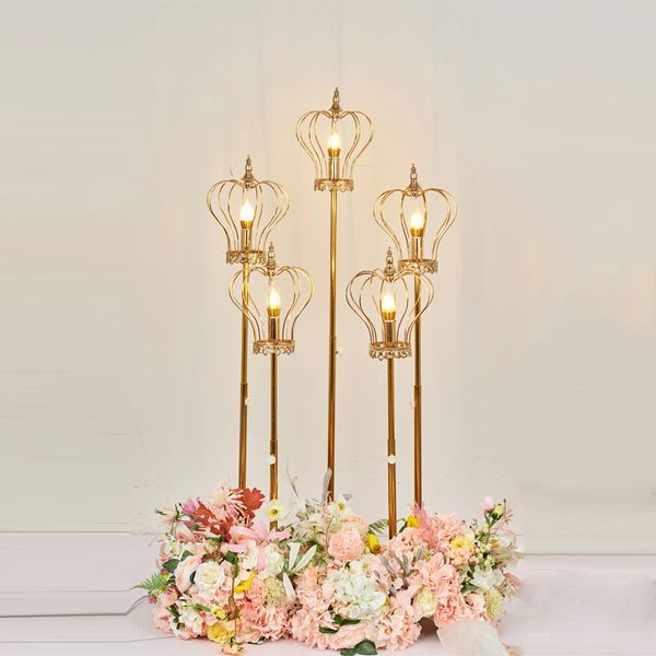 Parti dekorasyon düğün sahne kaplama taç yol ışıkları altın ferforje metal kurşun standı ayarlanabilir t sahne partyparty