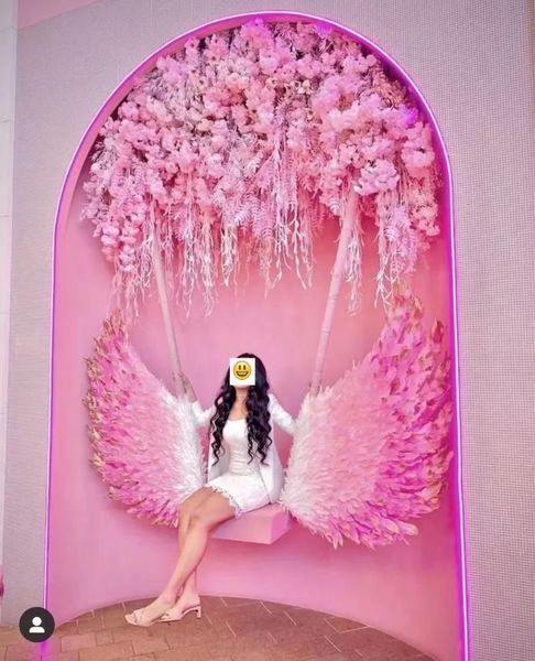 Grand Party поставляет индивидуальные творческие качели, украшения большие розовые крылаты ангела