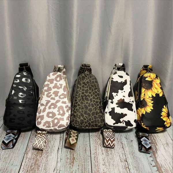 Leopard vegano Leather Day Packs Cheetah Sling Bag PU PU com bordado guitarra de guitarra para mulheres ao ar livre bolsa em movimento