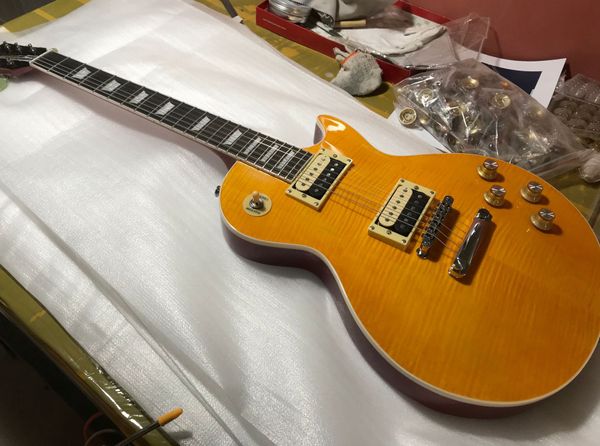 Slash apetite amarelo chama bordo topo guitarra el￩trica de mogno corporal de costas do lado da f￡brica de f￡brica da China OEM guitarras de f￡brica