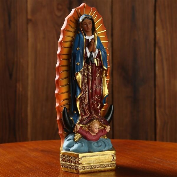 Objetos decorativos Figuras Beautiful Nossa Senhora de Guadalupe Virgem Mary Estátua Escultura Resina Figura Presente Display Decoração 220827