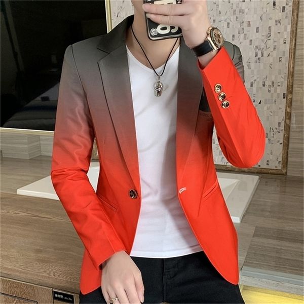 Abiti da uomo Blazer Blazer Fot Primavera Giacca da uomo sfumata Masculino Stile coreano Slim Fit Abito casual di tendenza 220826