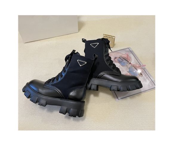 Homens Mulheres Rois Martin Boots Militares Inspirado Botas de Nylon Inspirado de Combate Anexou o tornozelo com tornozelos de alça de tira de melhor qualidade Black Matte Patent Leather Shoes U220