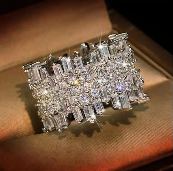 Anelli di gioielli di lusso scintillanti 925 Sterling Silver Full Princess Cut White Topaz CZ Diamond Gemstones Party Women Wedding Band Ring Gift