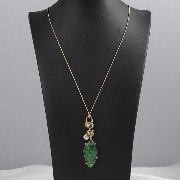 Подвесные ожерелья Оптовая простая личность геометрическая инкрустированная зеленая смоля длинное ожерелье