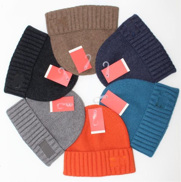 Cappelli invernali per donna Uomo Lettere Ricamo Cappello lavorato a maglia Ragazze Autunno Cappellino femminile Cofano Unisex Caldo Cappello a cuffia solido