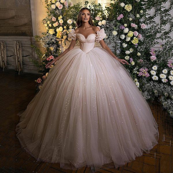 Abiti da ballo principessa Abiti da sposa Appliques Innamorato Maniche a sbuffo Paillettes Perline Increspature in pizzo Lunghezza al pavimento Abiti da sposa scintillanti Su misura Taglie forti