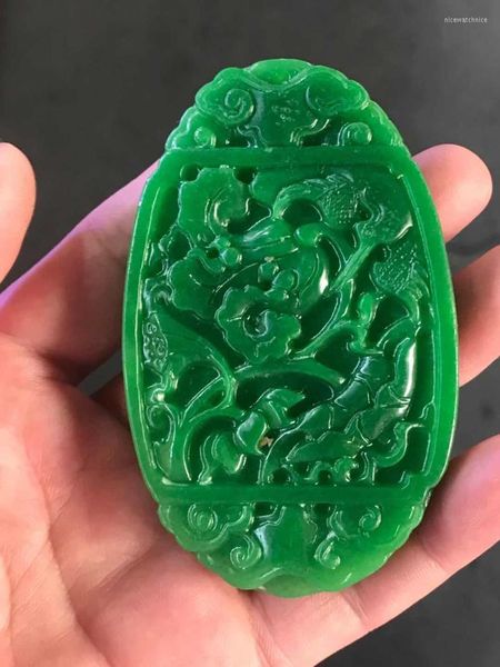 Colares pendentes Mianmar natural Um jade verde de dois colar de peixe à mão lateral Mulheres pingentes judeus Adicionar certificado