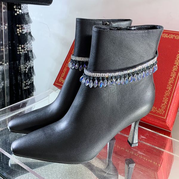 Botas de tornozelo de moda Sapatos de lâmpada de cristal Sapatos de senhoras Top de qualidade Quadrada pequena Botas de salto alto Designers de luxo 100% Cowskin Boot 35-42