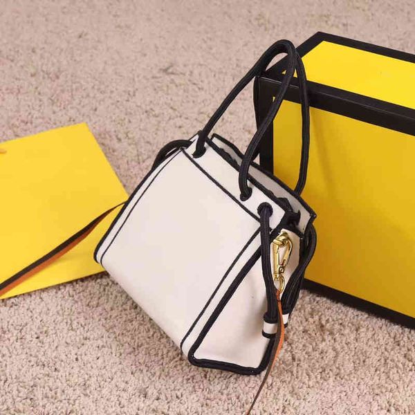 Designer de luxo Totes Primavera e verão Novos produtos Ladies Mandel Hand Hero Canvas Bag Nicho All-Match Simple Messenger Bag 220830