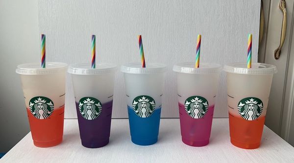 Starbucks Mermaid Goddess 24oz Bicchieri di plastica Tumbler Coperchio regalo Riutilizzabile Trasparente Bere fondo piatto Cannuccia Cambia colore Flash Tazze nere di alta qualità