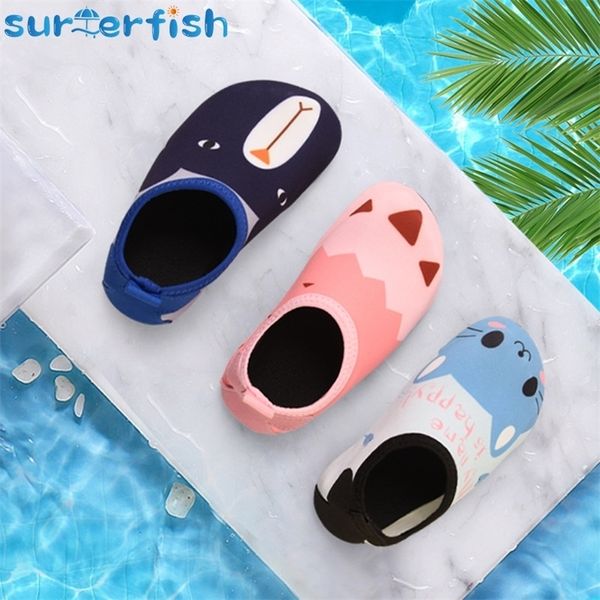 Sapateiros de praia Sapateiros de praia Slippers internos de piso macio Snorkeling Swim Socks Boys and Girls Anti-Slip Home Kids 1-10Y 220830