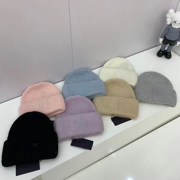 Capoto feminino 2022 Moda Skullies Geipos Skull Caps Rabbit Fur Chapéus de inverno para mulheres menina Solid Solid Warm Knit