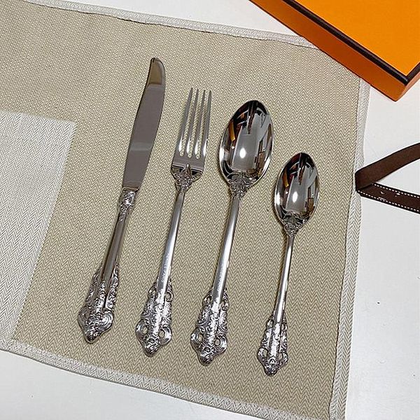 Her Camp Kitchen Goldenes Silber Schnitzbesteck-Set, Löffel, Gabel, Messer, Edelstahl, Tee-Geschirr-Set, schlichtes, schlankes Bar-Utensilien 304