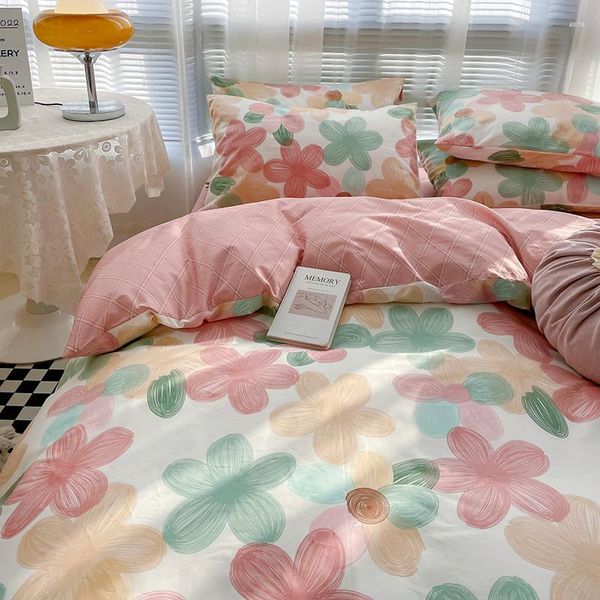Bettwäsche-Sets 2022 Einfache reine Baumwolle Kleine frische Bettbezug Kissenbezug Bettlaken Doppelkönig Heimtextilien Vierteiliges Set