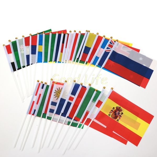 Banner Flags 36pcs Euro Cup Partecipante Paesi con pali Small Bandeir Team Banderas per gli appassionati di calcio di calcio 221201