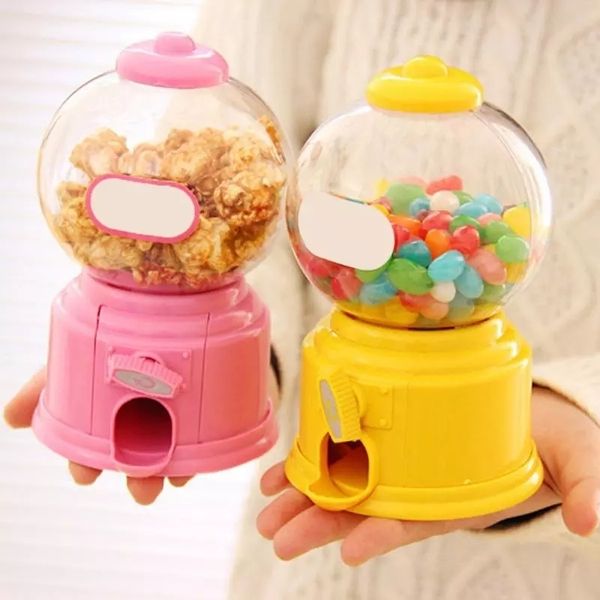 Food Savers Storage Containers 1 Piece Cute Candy Mini Candy Machine Sugar Dispenser Toy Storage Box Home Storage Box Coffee Tea Can Christmas Gift 221202