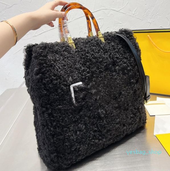 Winter Plüsch Einkaufstaschen Luxus Teddy Haar Große 08 Totes Designer Stickerei Handtaschen Damen Freizeit Urlaub Umhängetasche Handtasche