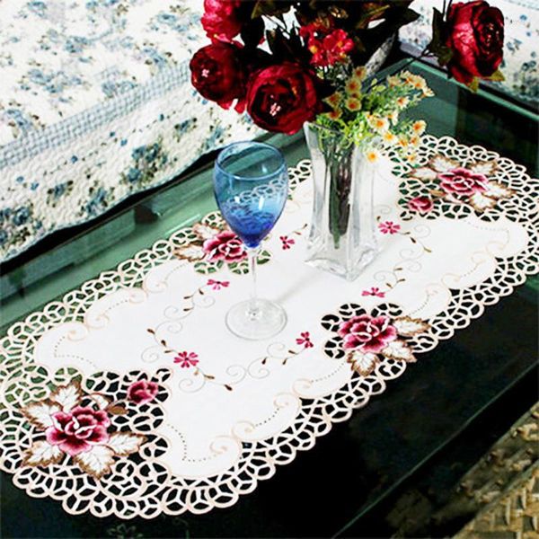 Tovagliette Ovale Stile Country Floreale Ricamato Pizzo Design cavo Peonia Stampa Tovaglia Tappetino Tavoli da pranzo Decor 40x85cm