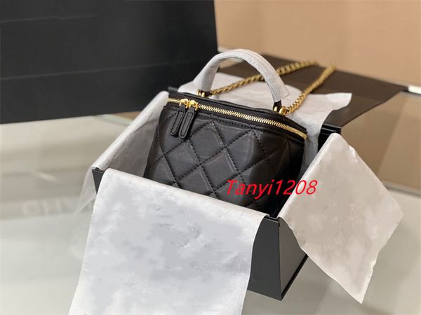 Mini borse a tracolla nere classiche Borse firmate Borsa minuscola Borsa da trucco trapuntata trapuntata in pelle di tendenza con borsa a tracolla a catena Borsette da donna Diamond Lattice