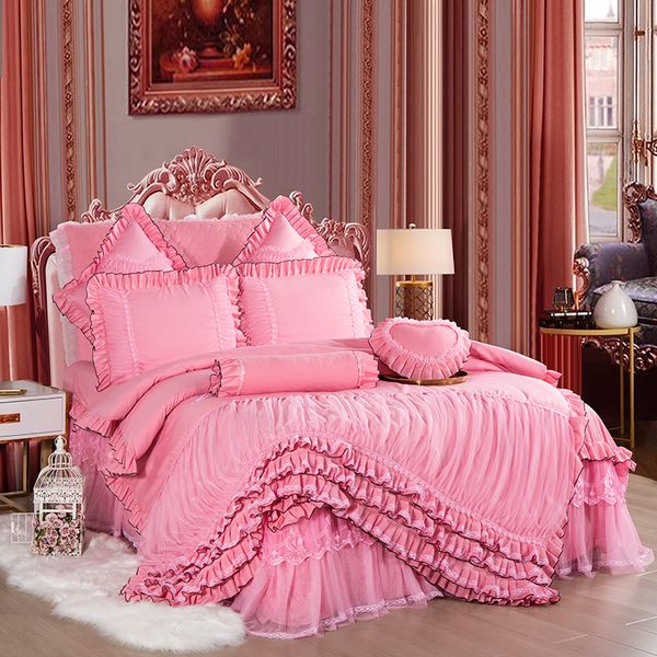 Постилочные наборы роскошные розовые корейские свадебные постельные принадлежности принцесса многослойный кружевные одеяло.