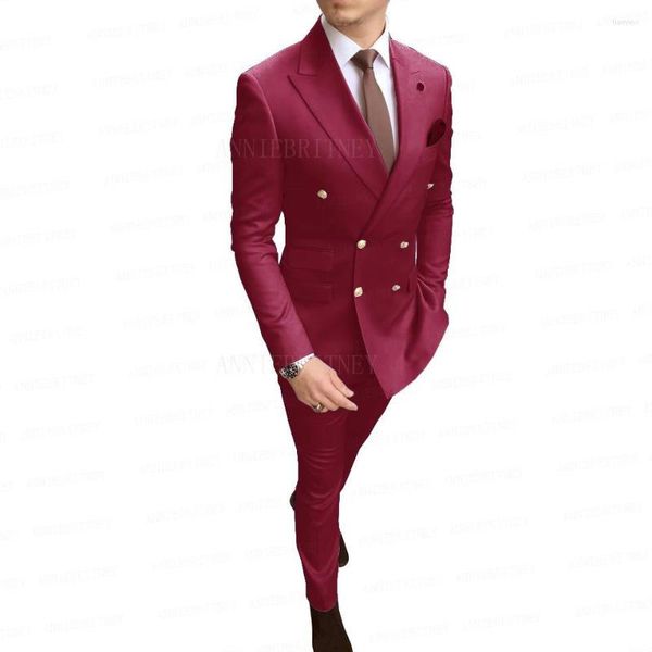 Abiti da uomo Bottoni dorati Abito da uomo doppiopetto Custom Made Smoking da uomo Borgogna Abito da sposo da sposa Blazer con pantaloni 2 pezzi