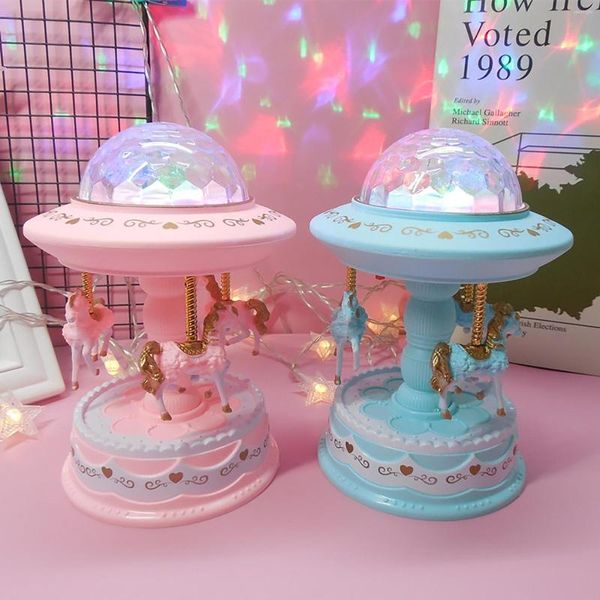 Estatuetas decorativas caixas de música rotativa para meninas caixas de cavalos de carrossel com luzes led luzes de aniversário de aniversário presentes de projeção função