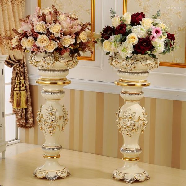 Set di accessori per il bagno Roma Post Pavimento in ceramica europeo di alta qualità Decorazione del soggiorno Vaso in stile decorativo francese