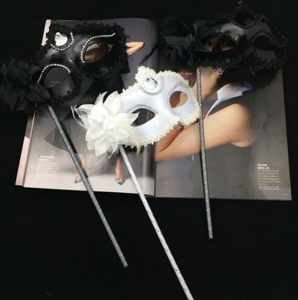 Schwarz-weiße Party-Masken auf Stick, sexy Eyeline-Maskerade, Karneval, Halloween-Maske, sexy Perlen, Eyeliner-Seite, Blumenmasken SN466