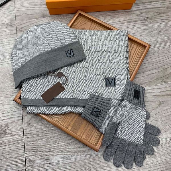 Erkekler Kadın Tasarımcı Mens Beanie Eşarp Eldiveni Seti Lüks Şapka Örme Kapaklar Kayak Eşarpları Maske Unisex Kış Açık Moda Setleri