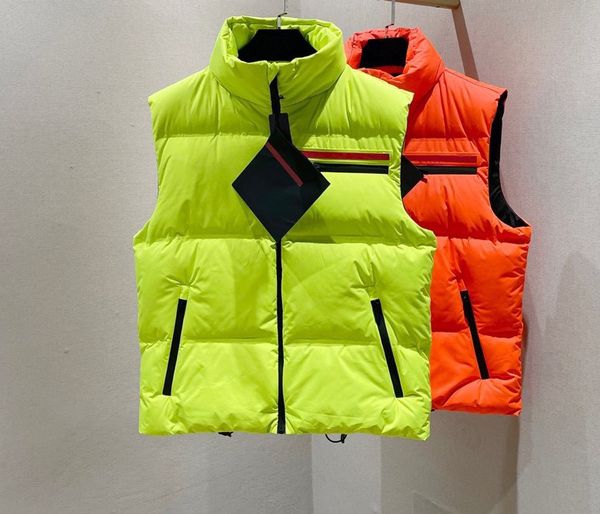Новый дизайнерский дизайнерский бренд Down Vests Высокопроданный ветрозащитный материал модный молнии карманной сплайсинг дизайн роскошные теплоты для мужчин