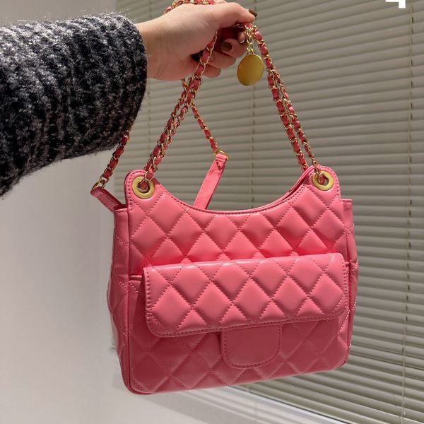 23 Erken Spring Womens Tatil Hobo Torbaları Yağ Balmumu Buzağı Kapı Kapitalı Patent Deri Zinciri Büyük Kapasite Crossbody Sacoche Cüzdanları Fransız Tasarımcı Çantaları 23cm